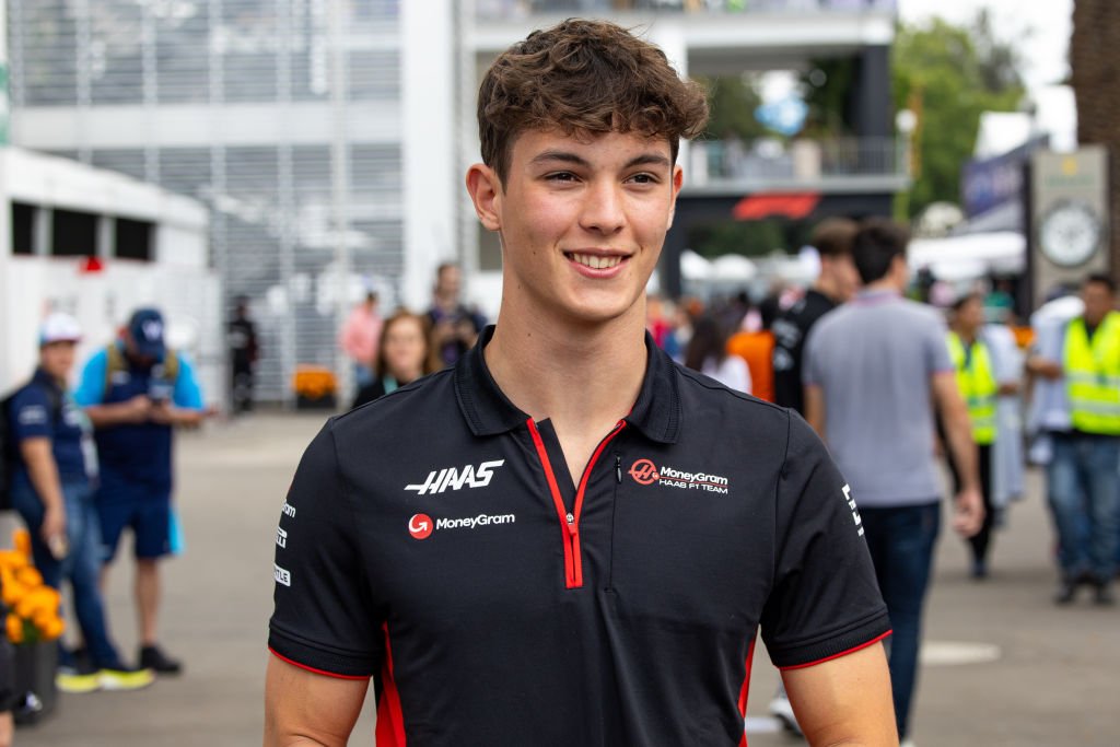 ¿Por qué Haas teme el resurgimiento de Alpine en F1? La batalla del desarrollo 1 Oliver Bearman con Haas